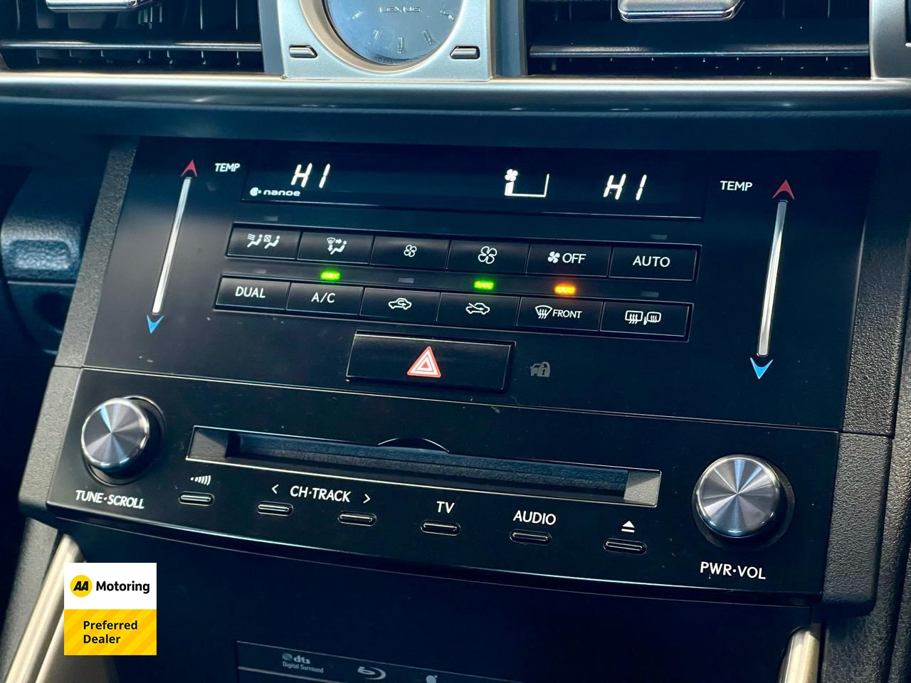 2014 Lexus IS 300h