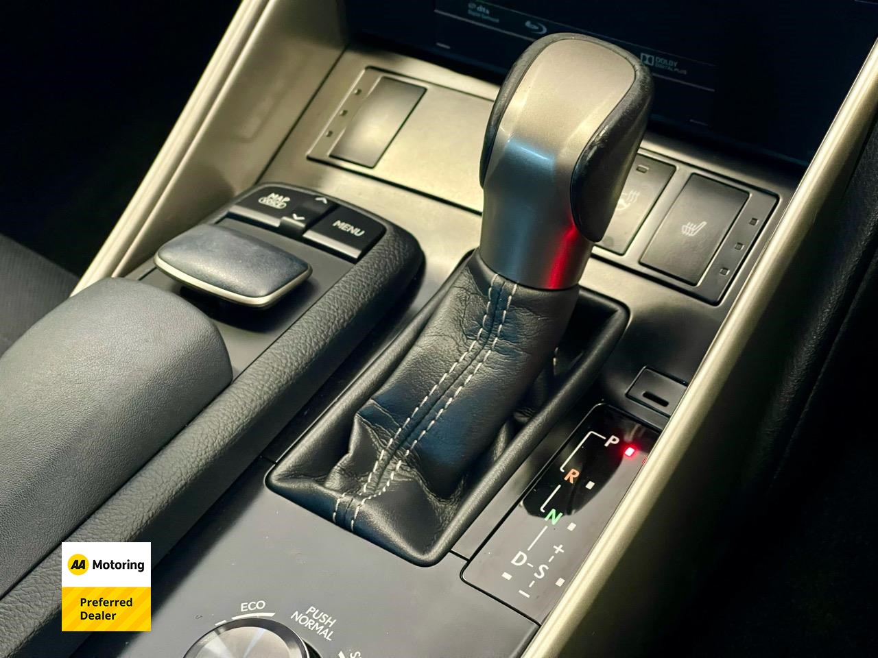 2014 Lexus IS 300h