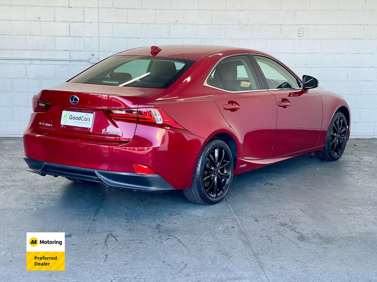 2014 Lexus IS 300h