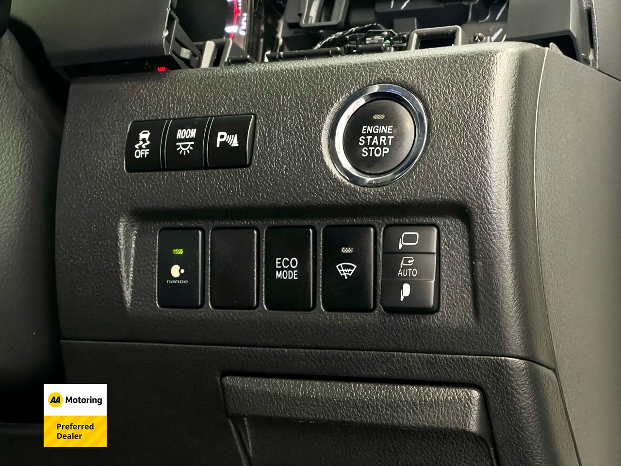 2014 Toyota Vellfire