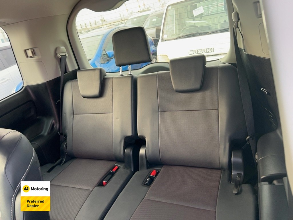 2015 Toyota ESQUIRE