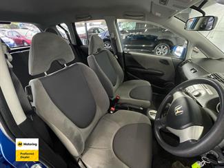 2006 Honda FIT - Thumbnail