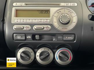 2006 Honda FIT - Thumbnail