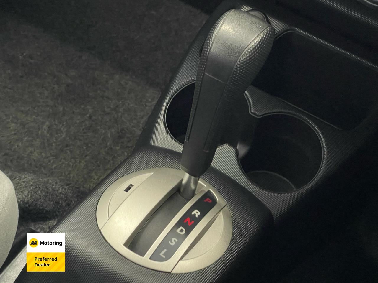 2006 Honda FIT