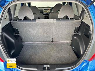 2006 Honda FIT - Thumbnail