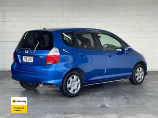 2006 Honda FIT - Thumbnail