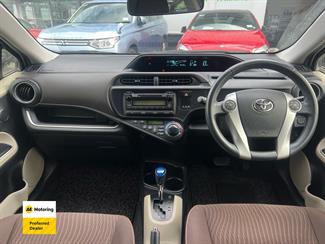 2013 Toyota AQUA - Thumbnail