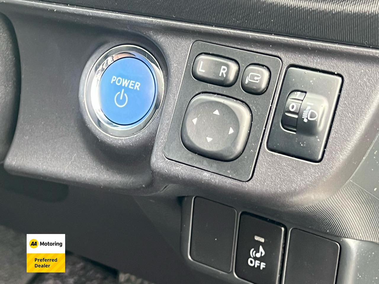 2013 Toyota AQUA