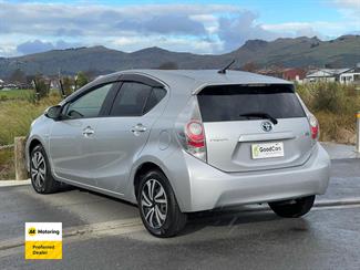 2013 Toyota AQUA - Thumbnail