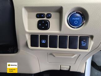 2015 Toyota SAI - Thumbnail