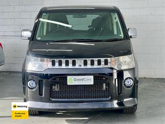 2012 Mitsubishi Delica - Thumbnail