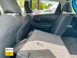 2017 Toyota VITZ - Thumbnail