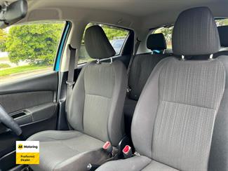 2017 Toyota VITZ - Thumbnail