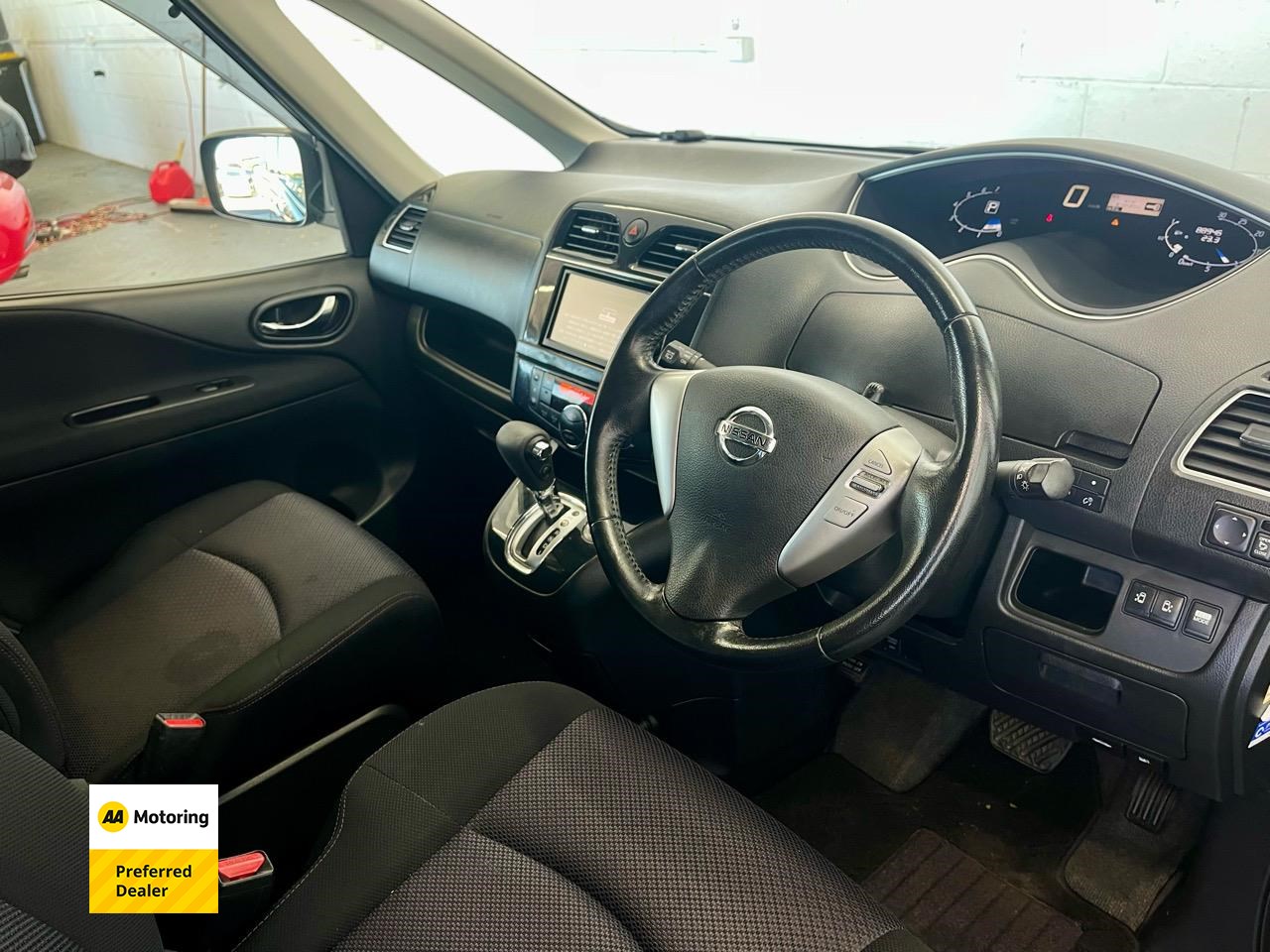 2013 Nissan Serena