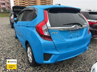 2013 Honda FIT - Thumbnail