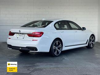 2016 BMW 740i - Thumbnail