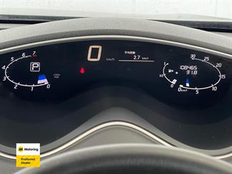 2013 Nissan Serena - Thumbnail