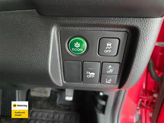 2018 Honda Vezel - Thumbnail