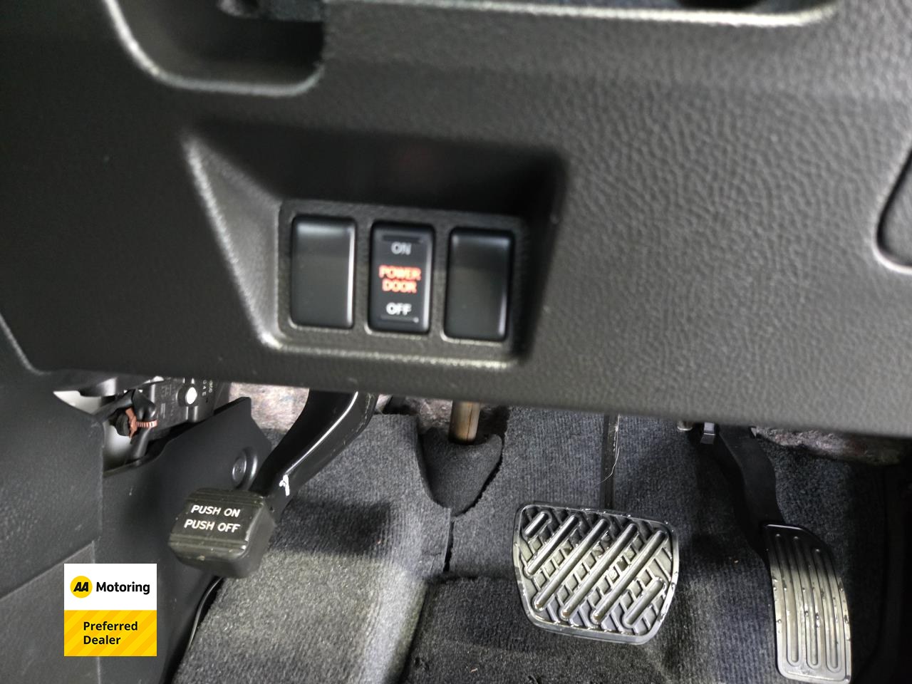 2014 Nissan Serena