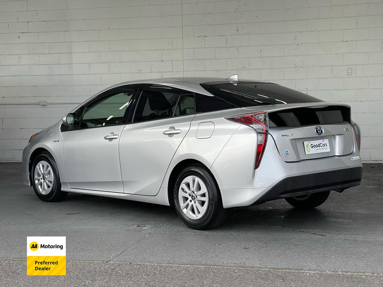 2017 Toyota PRIUS