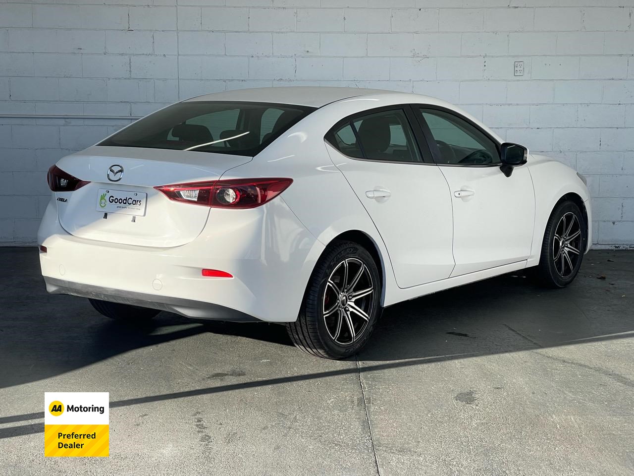 2016 Mazda AXELA