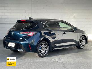 2018 Toyota COROLLA - Thumbnail