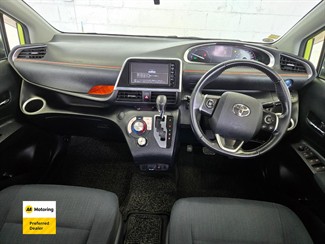2016 Toyota Sienta - Thumbnail