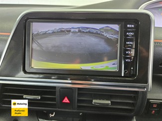 2016 Toyota Sienta - Thumbnail