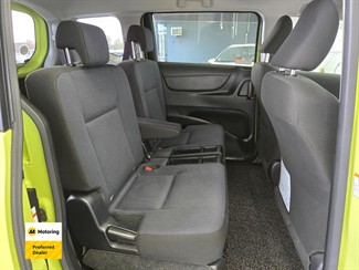 2016 Toyota Sienta - Thumbnail