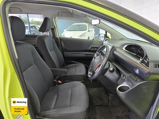 2016 Toyota Sienta - Thumbnail
