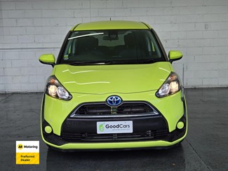 2016 Toyota Sienta - Thumbnail