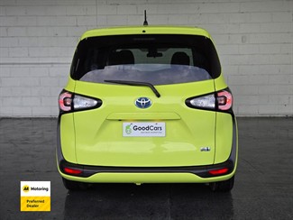 2016 Toyota Sienta - Thumbnail