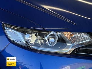 2015 Honda FIT - Thumbnail