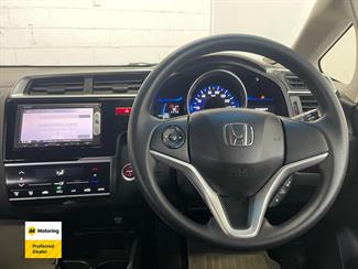 2014 Honda FIT - Thumbnail