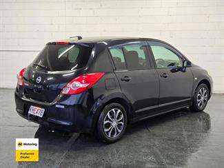 2011 Nissan Tiida - Thumbnail