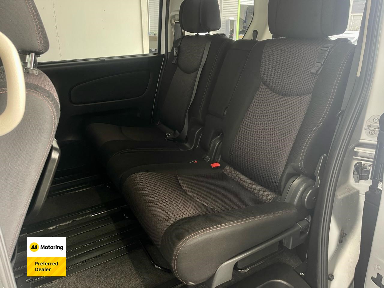 2013 Nissan Serena