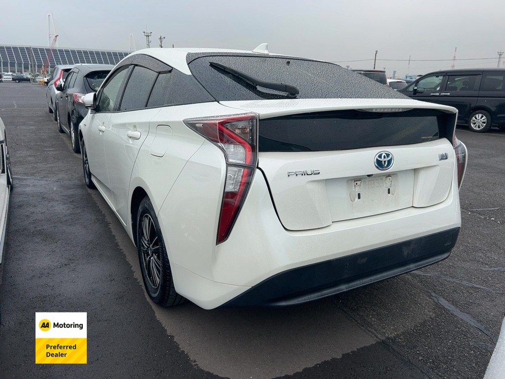 2017 Toyota PRIUS