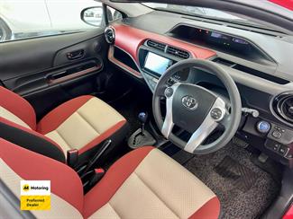 2016 Toyota AQUA - Thumbnail