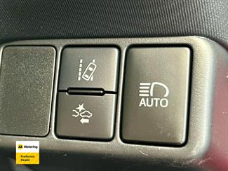 2016 Toyota AQUA - Thumbnail