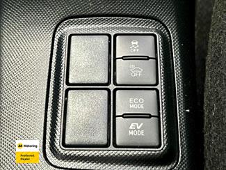 2016 Toyota AQUA - Thumbnail