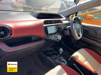 2016 Toyota AQUA - Thumbnail