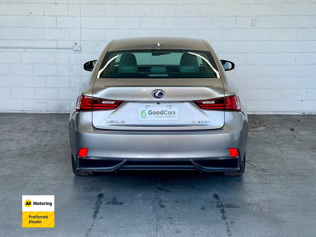 2014 Lexus IS 300h
