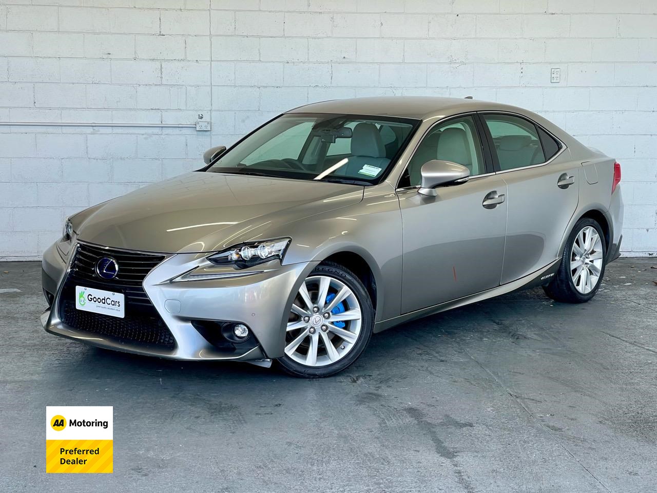 2014 Lexus IS 300h