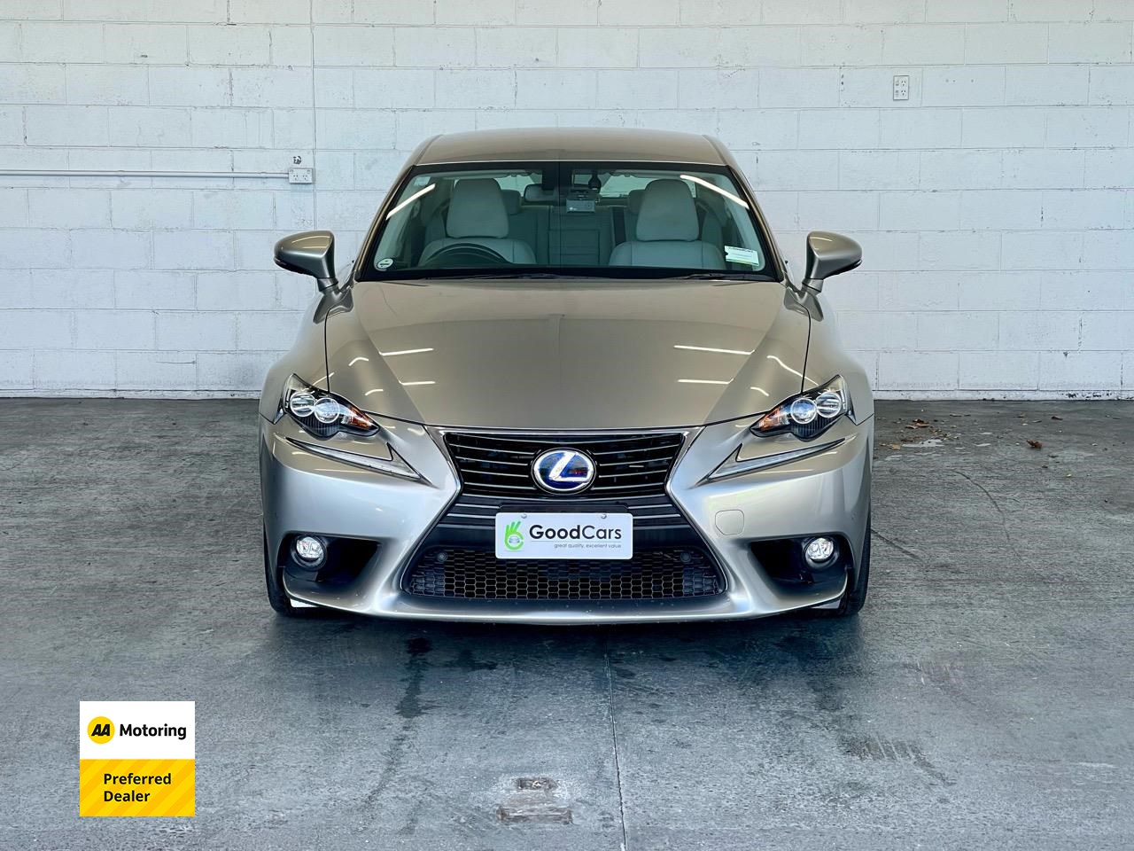 2014 Lexus IS 300h