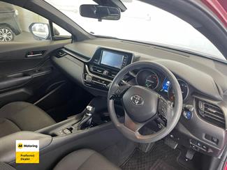 2018 Toyota C-HR - Thumbnail
