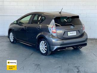 2014 Toyota AQUA - Thumbnail