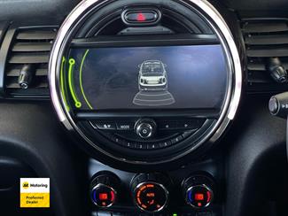 2017 Mini Cooper - Thumbnail