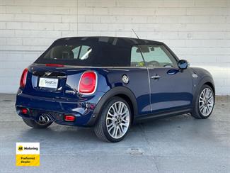 2017 Mini Cooper - Thumbnail