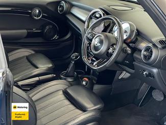 2017 Mini Cooper - Thumbnail