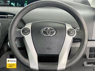 2010 Toyota PRIUS - Thumbnail